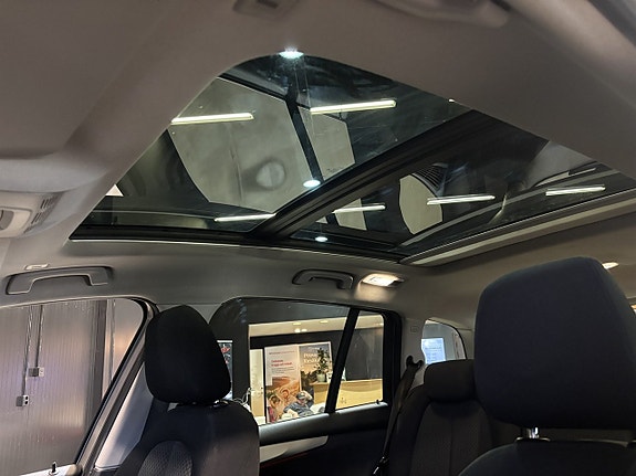 BMW 218 19 of 24