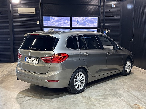 BMW 218 6 of 24