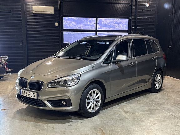 BMW 218 3 of 24
