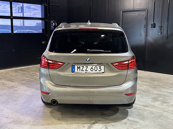 BMW 218 5 of 24