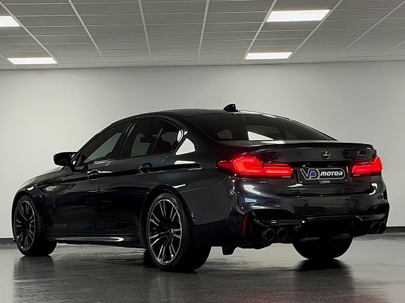 BMW M5 8 of 28