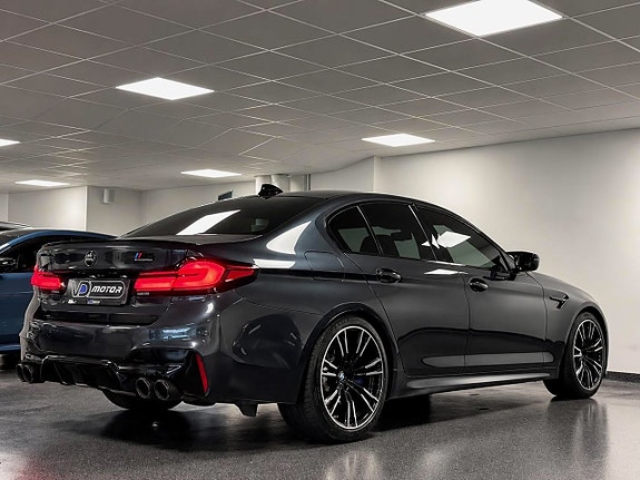 BMW M5 2 of 28