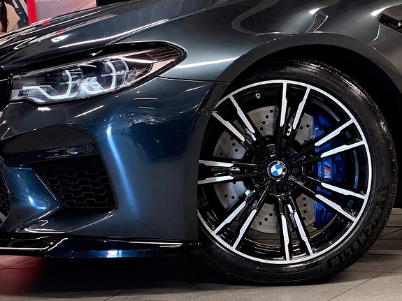 BMW M5 11 of 30