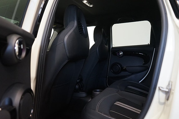 MINI John Cooper Works 12 of 14