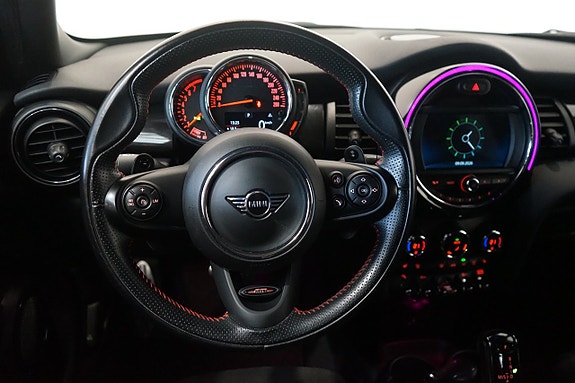 MINI John Cooper Works 9 of 14