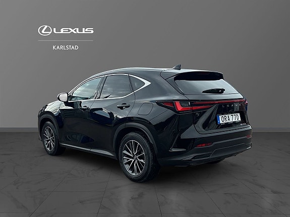 Lexus NX450h+ 4 of 11