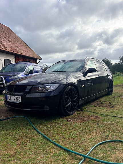 BMW 325d 6 of 7