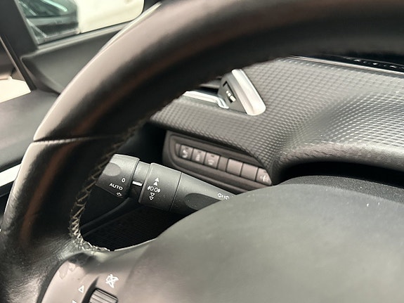 Peugeot 2008 17 of 30