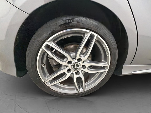 Mercedes-Benz A180 29 of 30