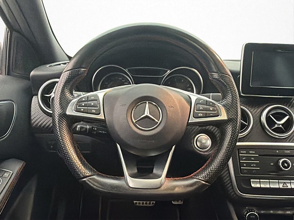 Mercedes-Benz A180 14 of 30
