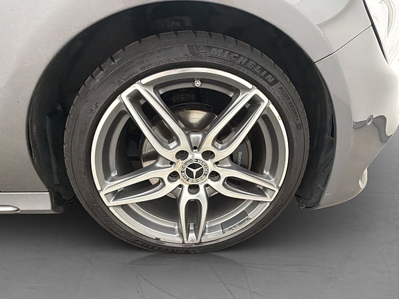 Mercedes-Benz A180 30 of 30
