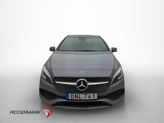 Mercedes-Benz A180 2 of 30