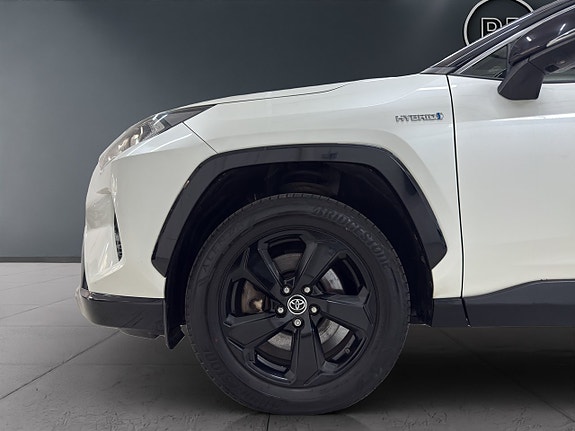 Toyota RAV4 16 of 16
