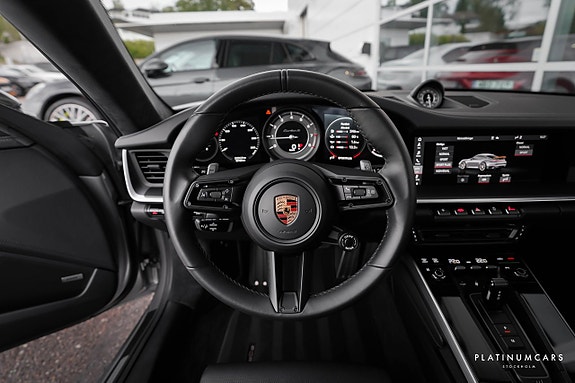 Porsche 911 Turbo S 11 of 26