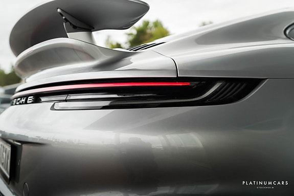 Porsche 911 Turbo S 25 of 26