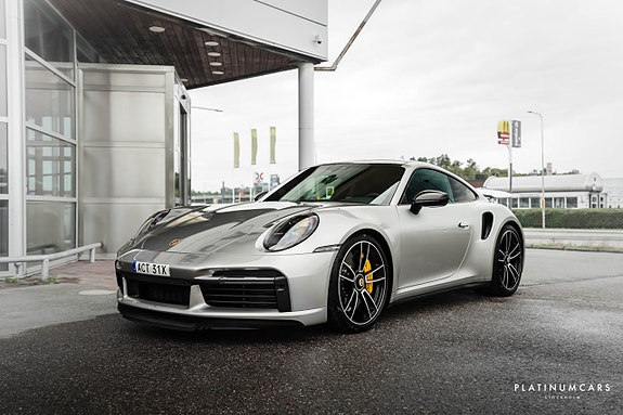 Porsche 911 Turbo S 23 of 26