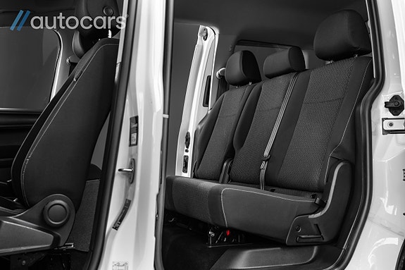 Volkswagen Caddy 27 of 29