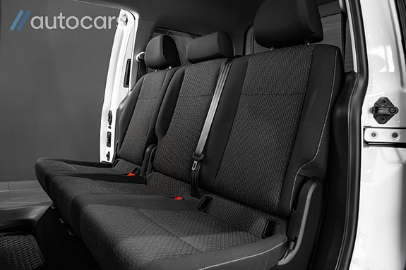 Volkswagen Caddy 26 of 29