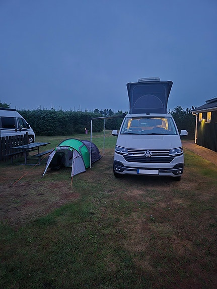 Volkswagen California Ocean 4M 2 of 3