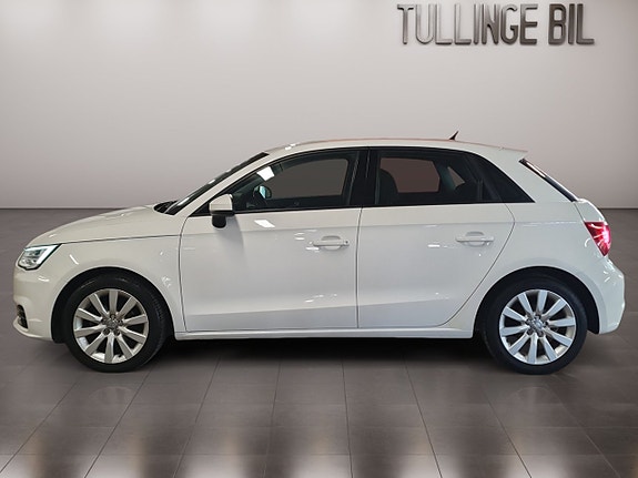 Audi A1 2 of 14