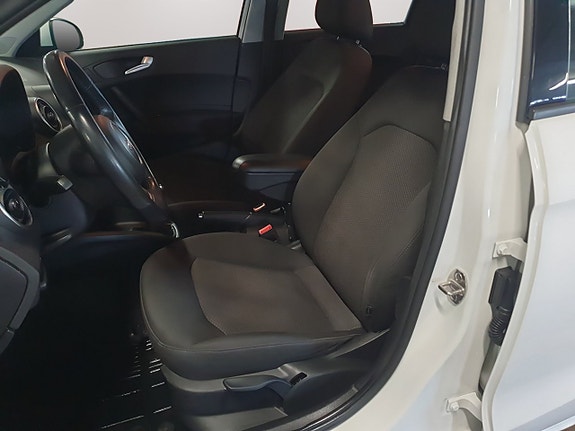 Audi A1 10 of 14