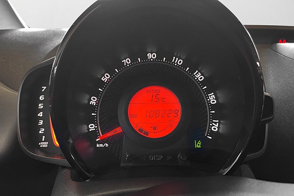 Toyota Aygo 18 of 26