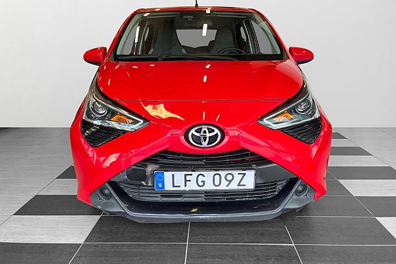 Toyota Aygo 5 of 26