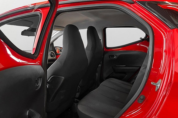 Toyota Aygo 12 of 26