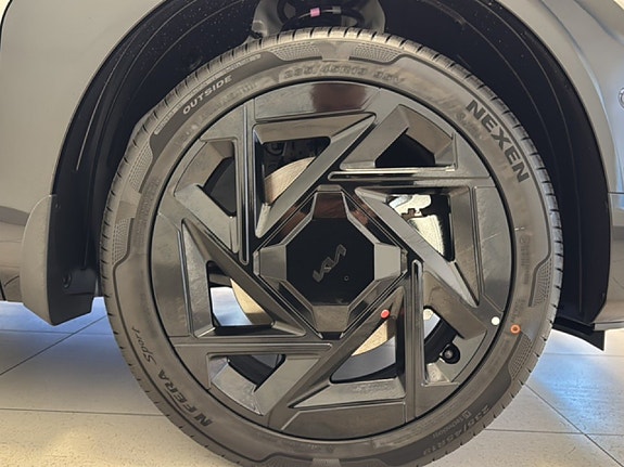 Kia Seltos 15 of 21