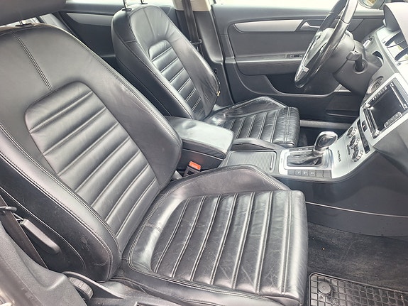 Volkswagen Passat Alltrack 8 of 13