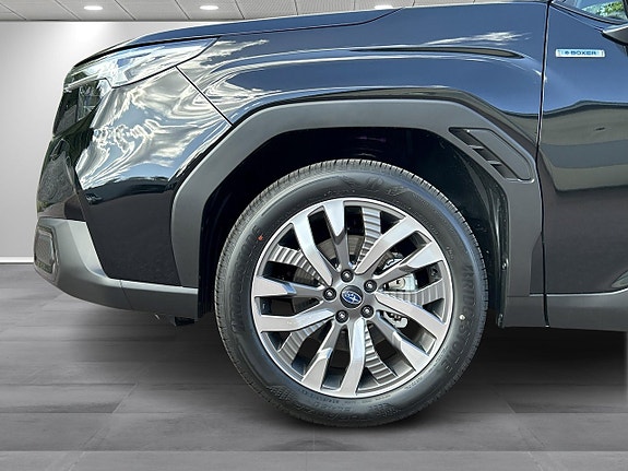 Subaru Forester 5 of 12