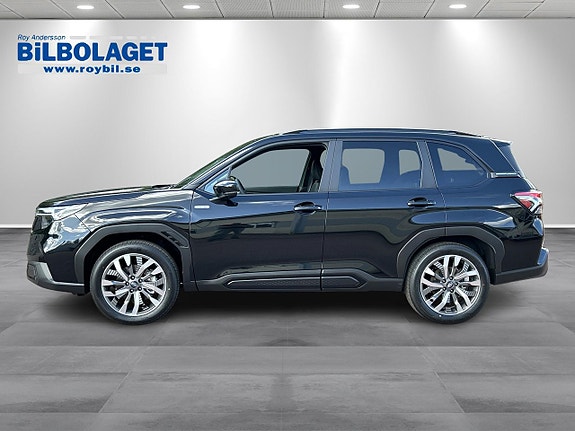 Subaru Forester 2 of 12