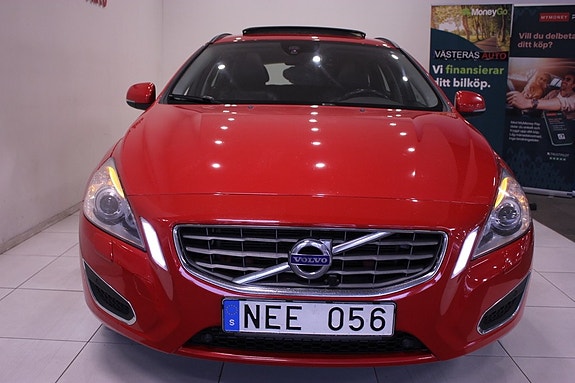 Volvo V60 10 of 30