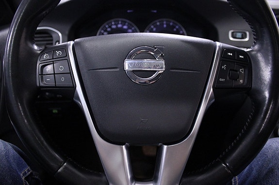 Volvo V60 24 of 30