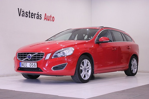 Volvo V60 2 of 30