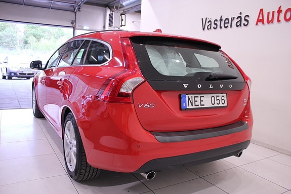 Volvo V60 6 of 30