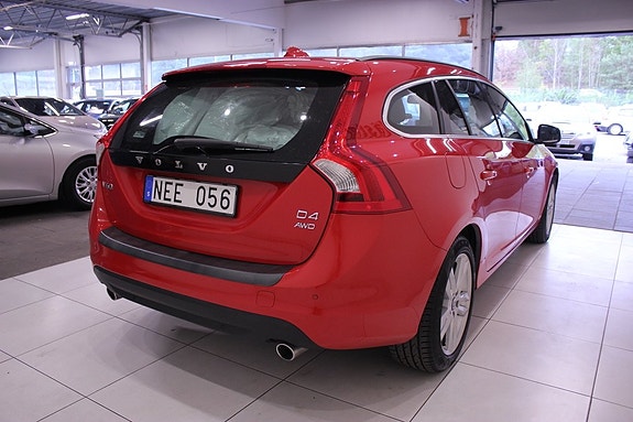 Volvo V60 8 of 30
