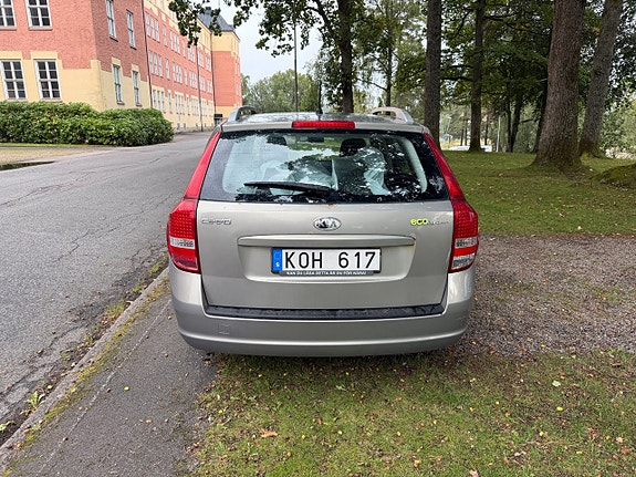 Kia Ceed 6 of 10