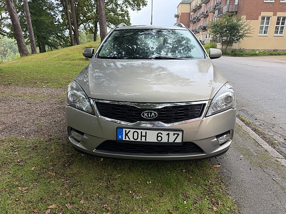 Kia Ceed 3 of 10