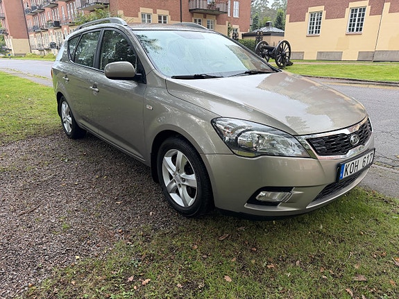 Kia Ceed 7 of 10