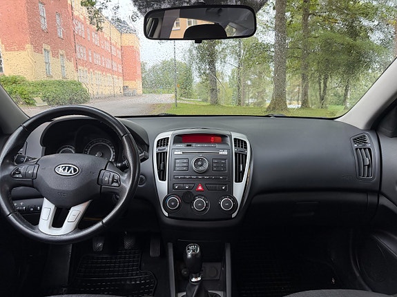 Kia Ceed 9 of 10