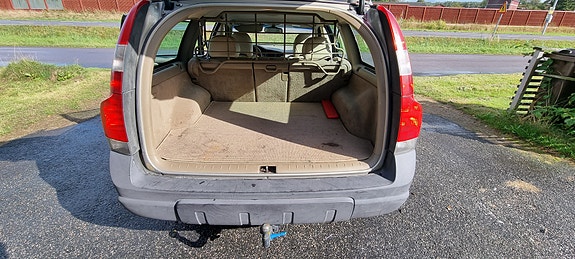 Volvo XC70 8 of 14