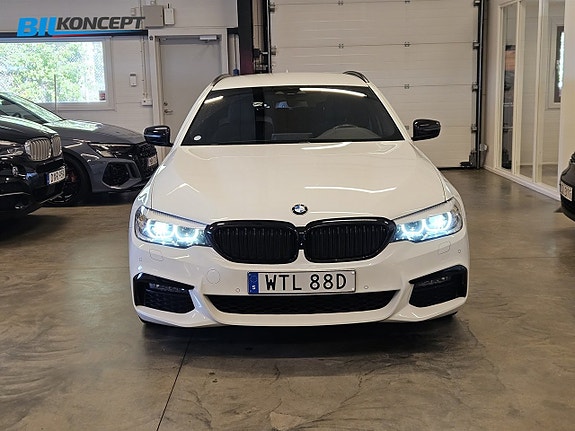 BMW 520 3 of 26