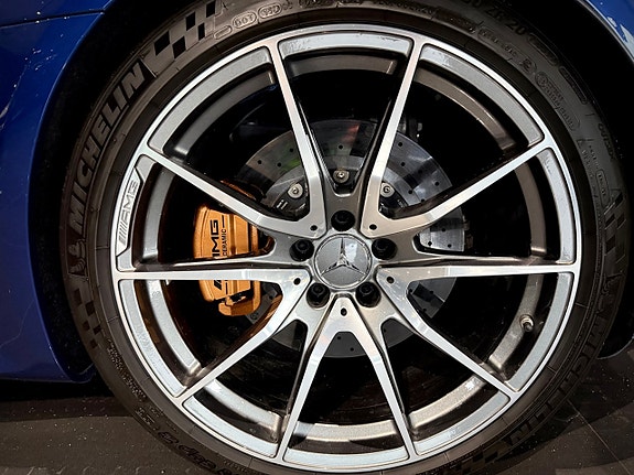 Mercedes-Benz AMG GT R 7 of 24