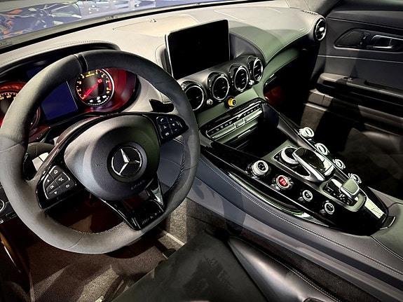 Mercedes-Benz AMG GT R 6 of 24