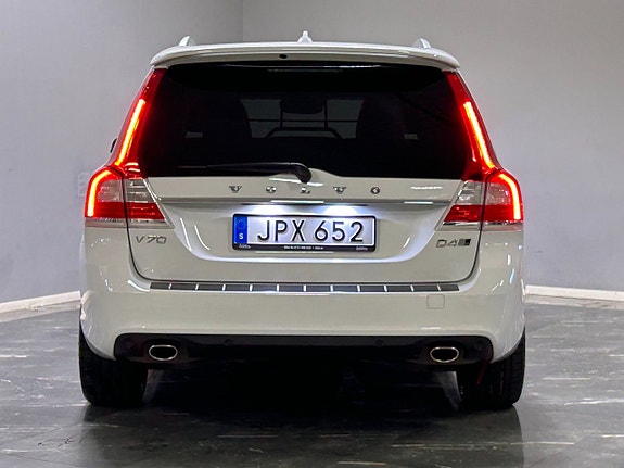 Volvo V70 8 of 30