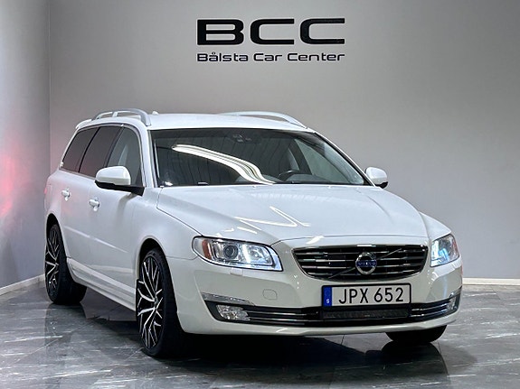 Volvo V70 6 of 30