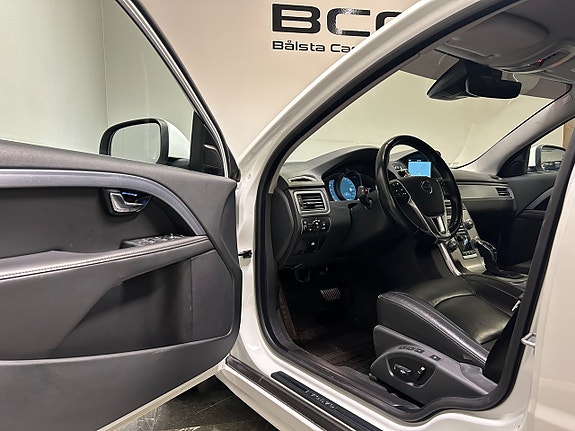 Volvo V70 14 of 30