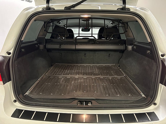 Volvo V70 18 of 30