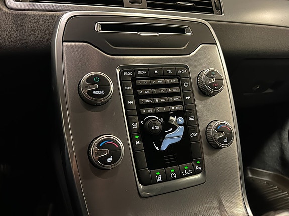 Volvo V70 28 of 30